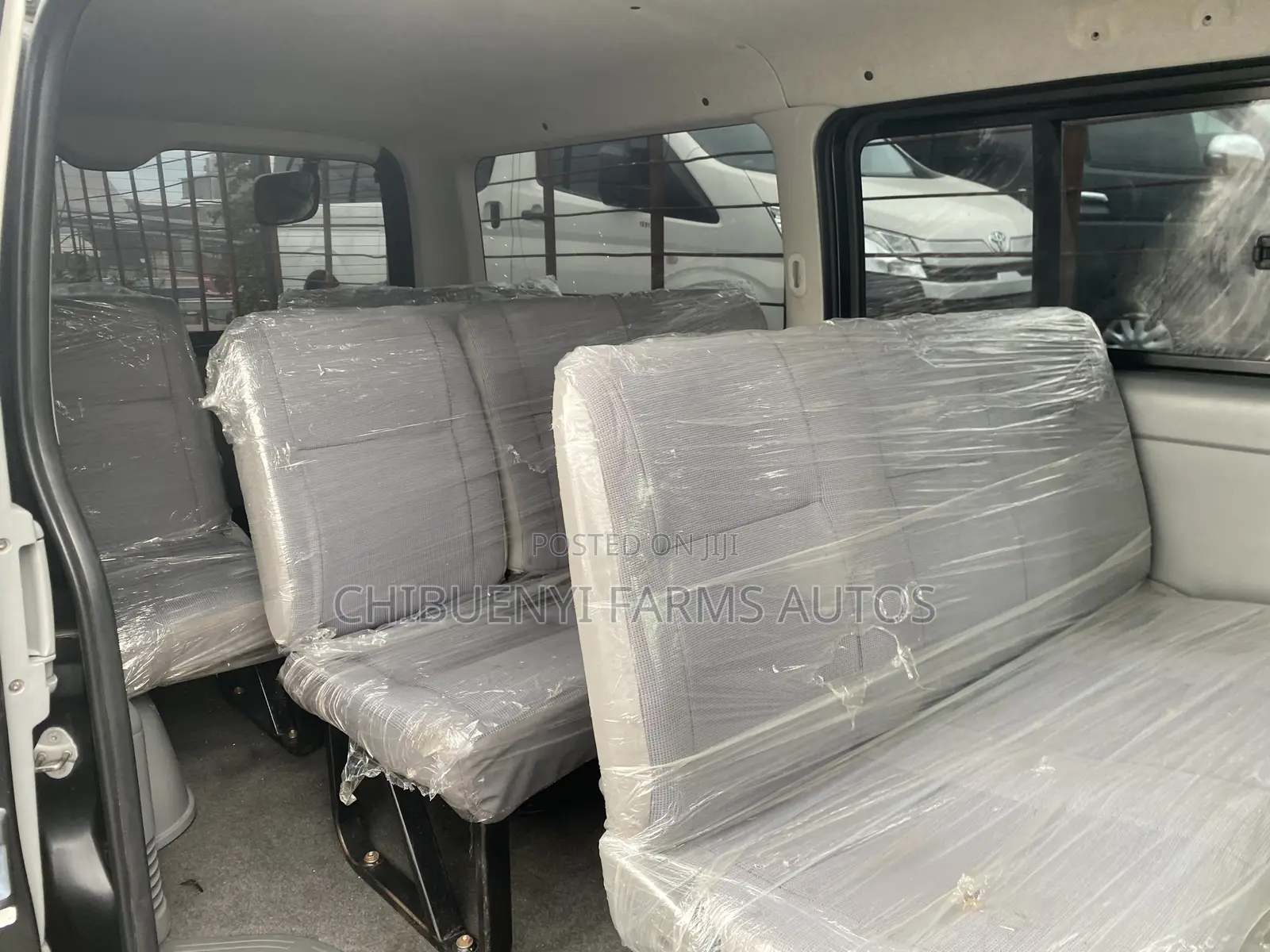 Toyota HiAce 2012 Black