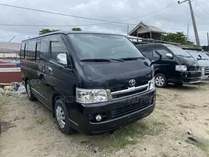 Toyota HiAce 2012 Black