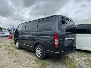 Toyota HiAce 2012 Black