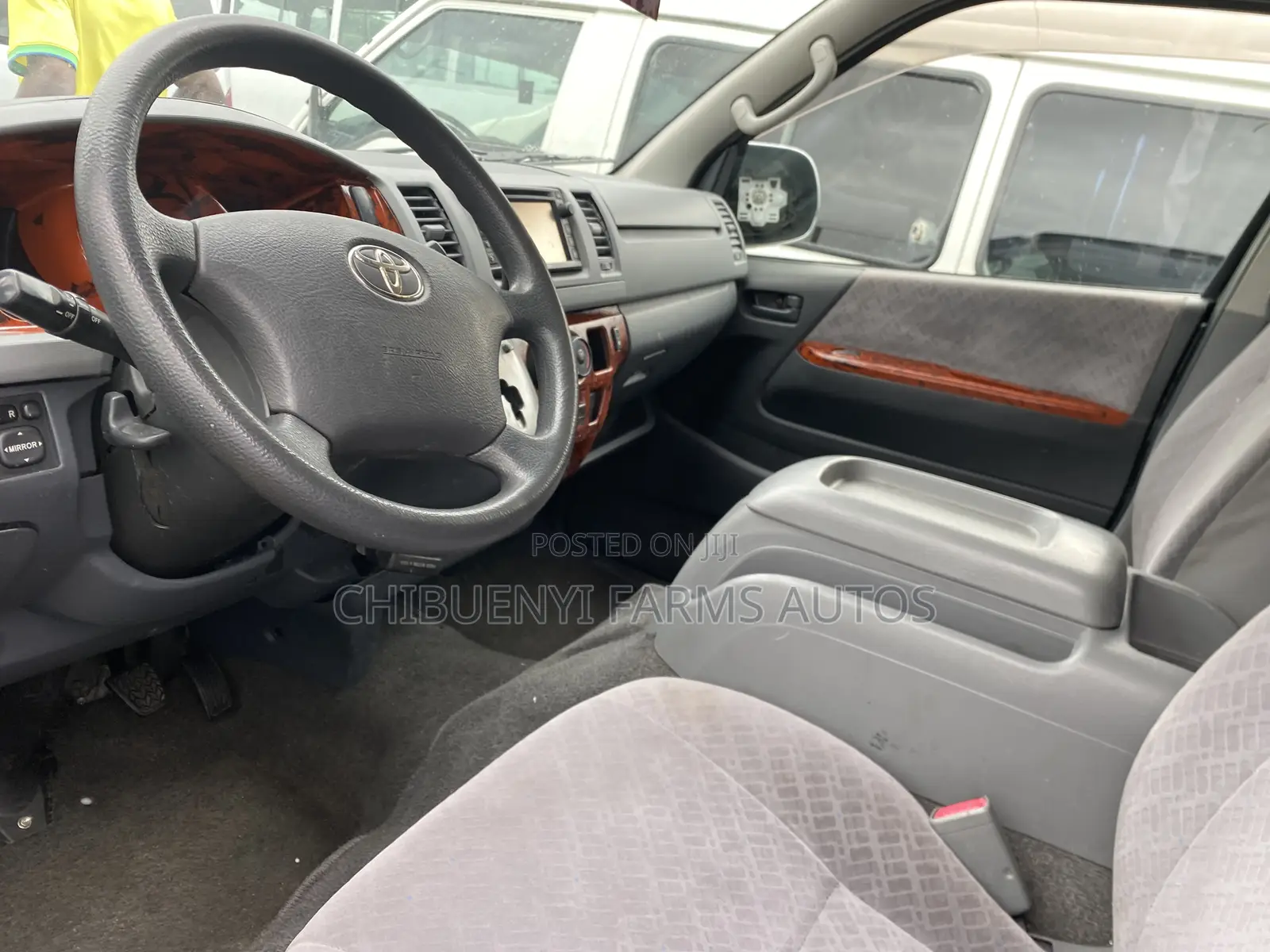 Toyota HiAce 2012 Black