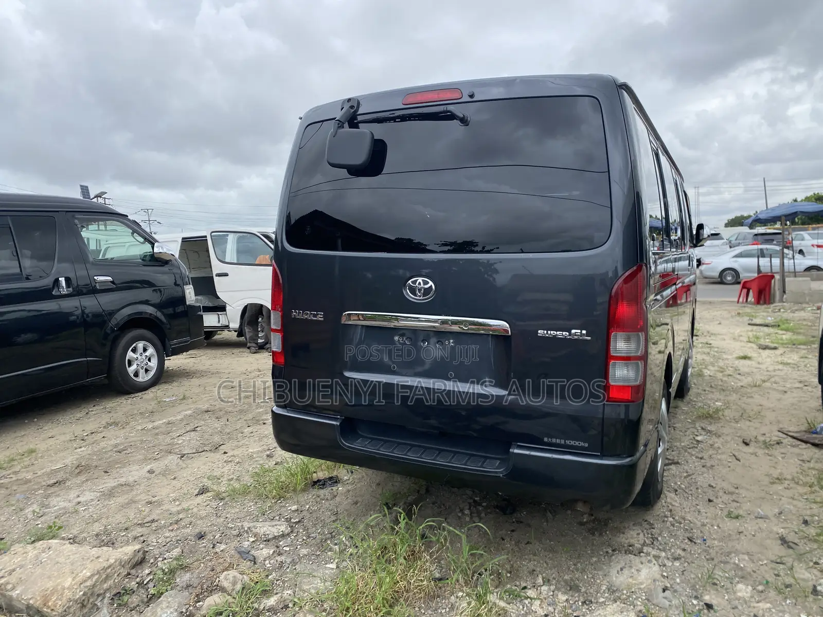 Toyota HiAce 2012 Black