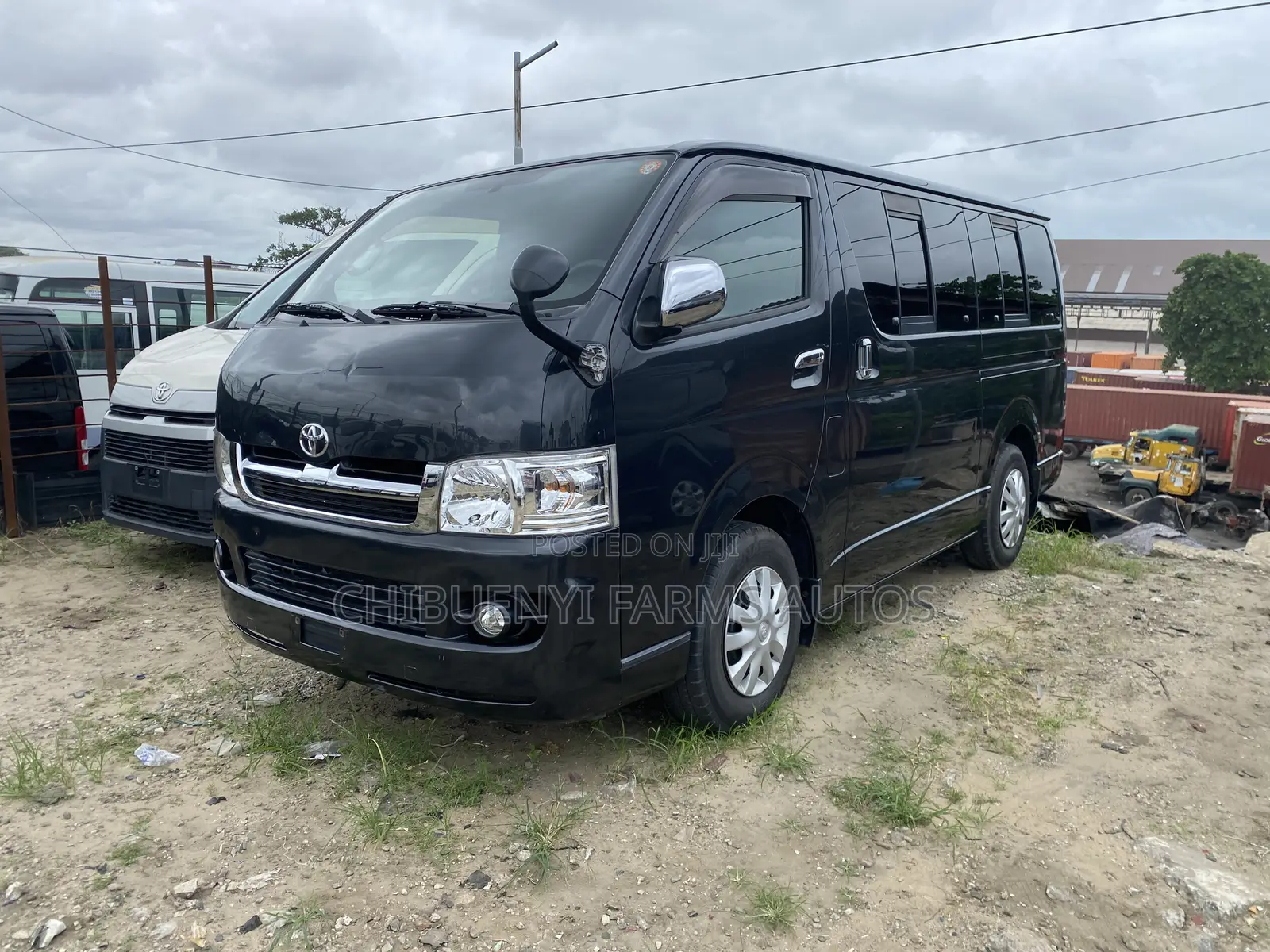 Toyota HiAce 2012 Black
