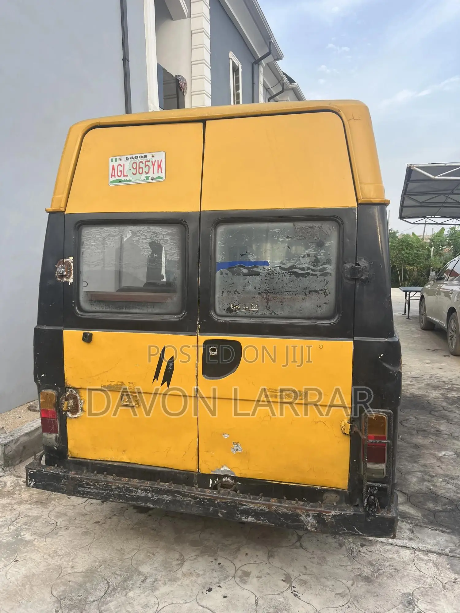 Volkswagen LT 2002 Yellow