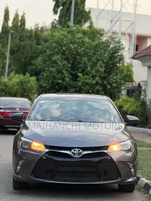 Toyota Camry LE 4dr Sedan (2.5L 4cyl 6A) 2016 Gray
