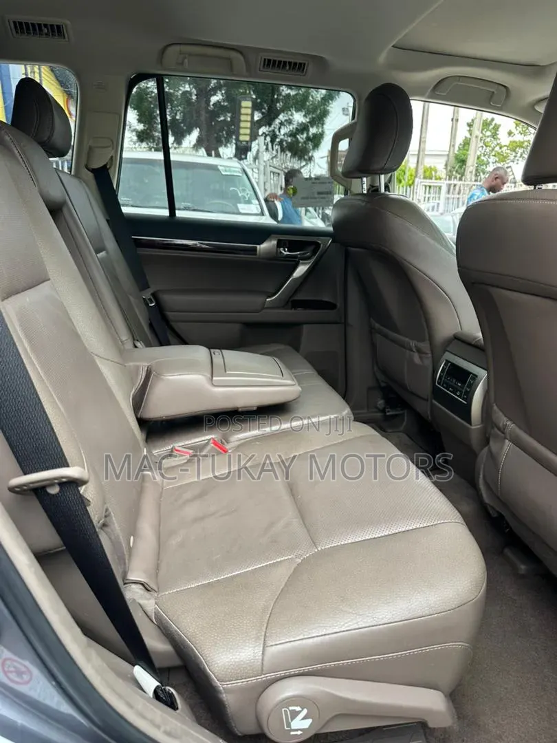 Lexus GX 460 Luxury 2017 Gray