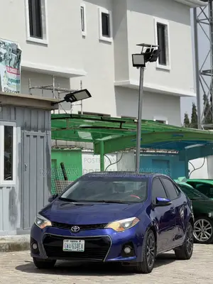 Toyota Corolla S Plus 4dr Sedan (1.8L 4cyl 6M) 2015 Blue