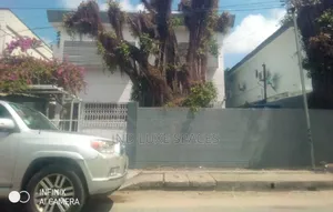4 Bedroom Detached House for Lease