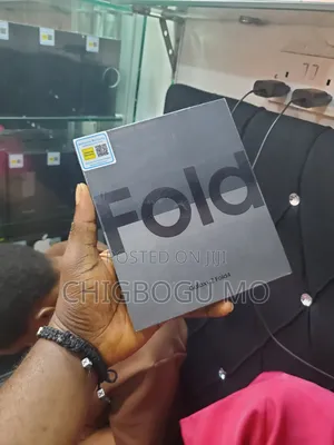 New Samsung Galaxy Z Fold4 512 GB