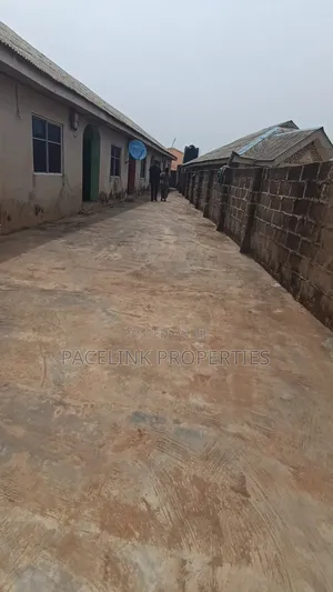 Mini Flat in Ayobo for rent