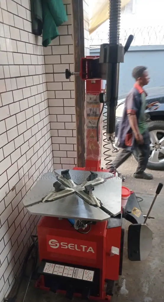 Tire Changer