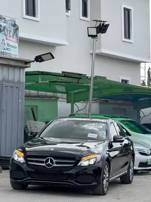 Mercedes-Benz C300 Luxury 4Matic Sedan AWD (2.0L 4cyl 7A) 2016 Black