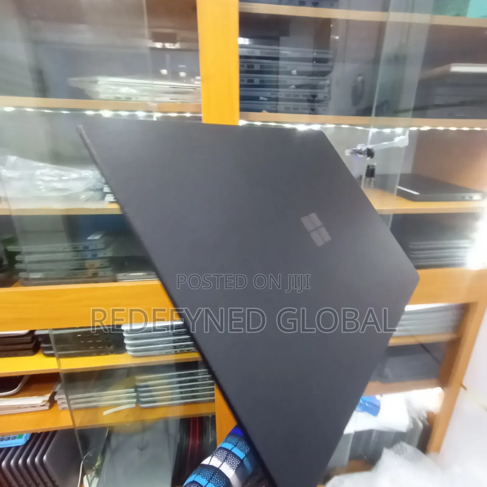 Laptop Microsoft Surface Laptop 5 16GB Intel Core i7 SSD 256GB