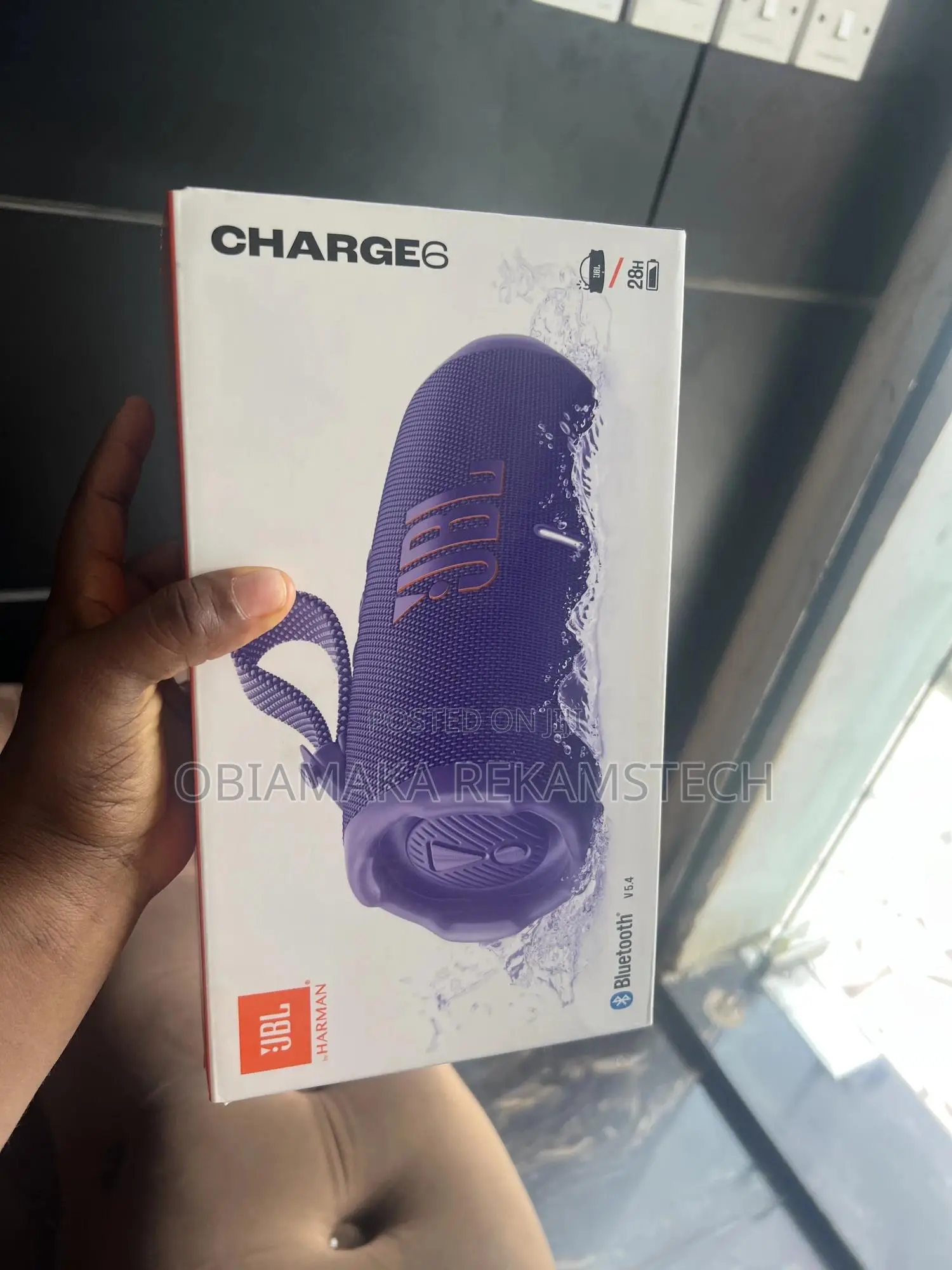 JBL Charge 6