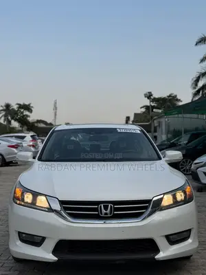 Honda Accord EX-L V-6 4dr Sedan (3.5L 6cyl 6A) 2015 White