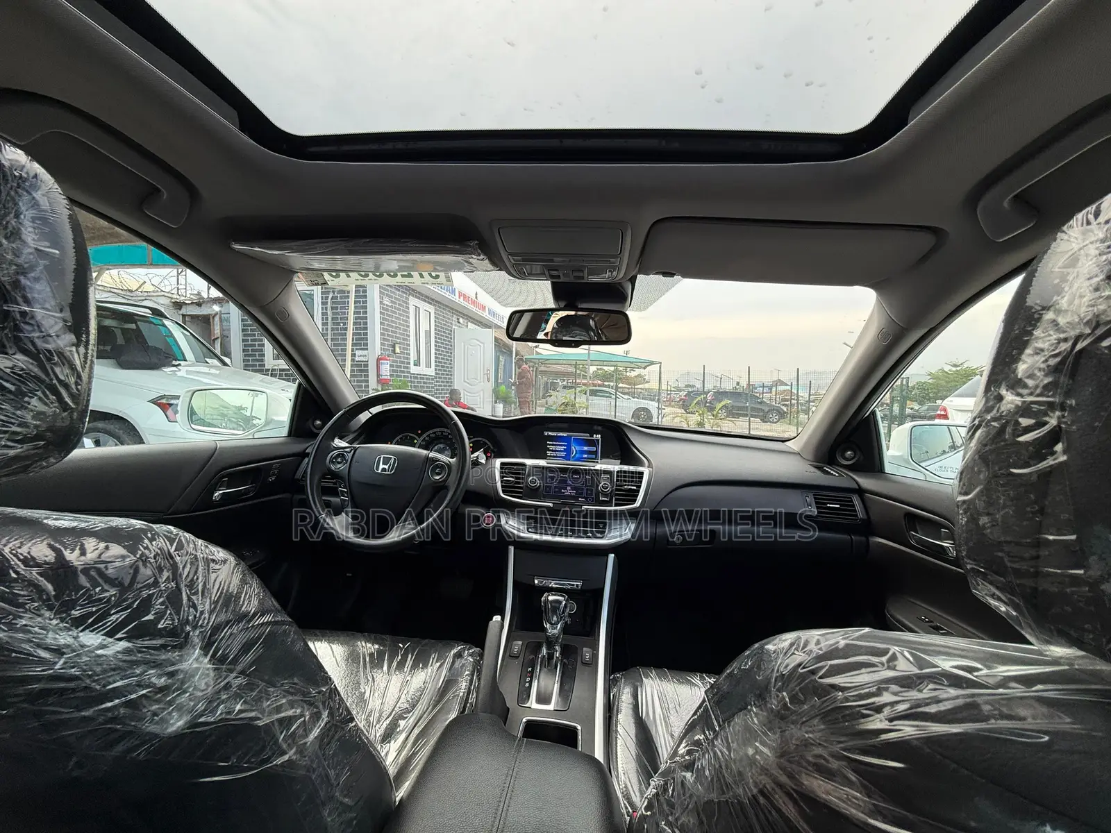 Honda Accord EX-L V-6 4dr Sedan (3.5L 6cyl 6A) 2015 White