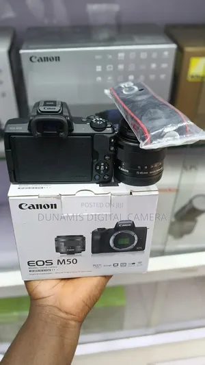 Canon Eos M50