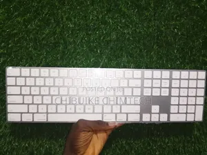 Apple Wired Keyboard