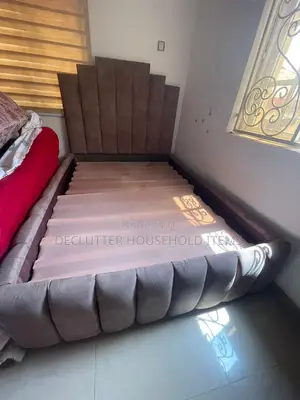 4x6 Bedframe and Side Drawers
