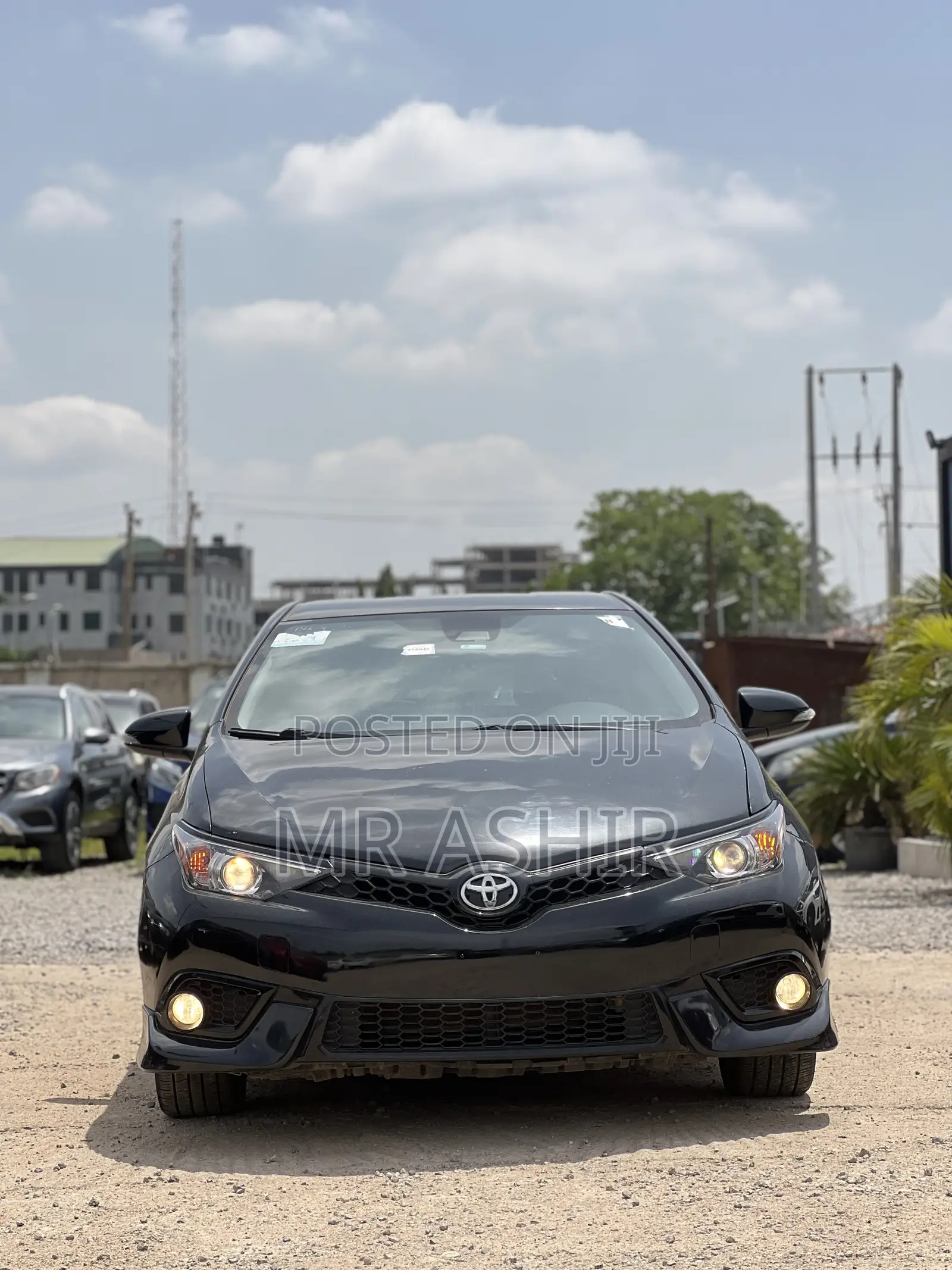 Scion iM Base 2016 Black
