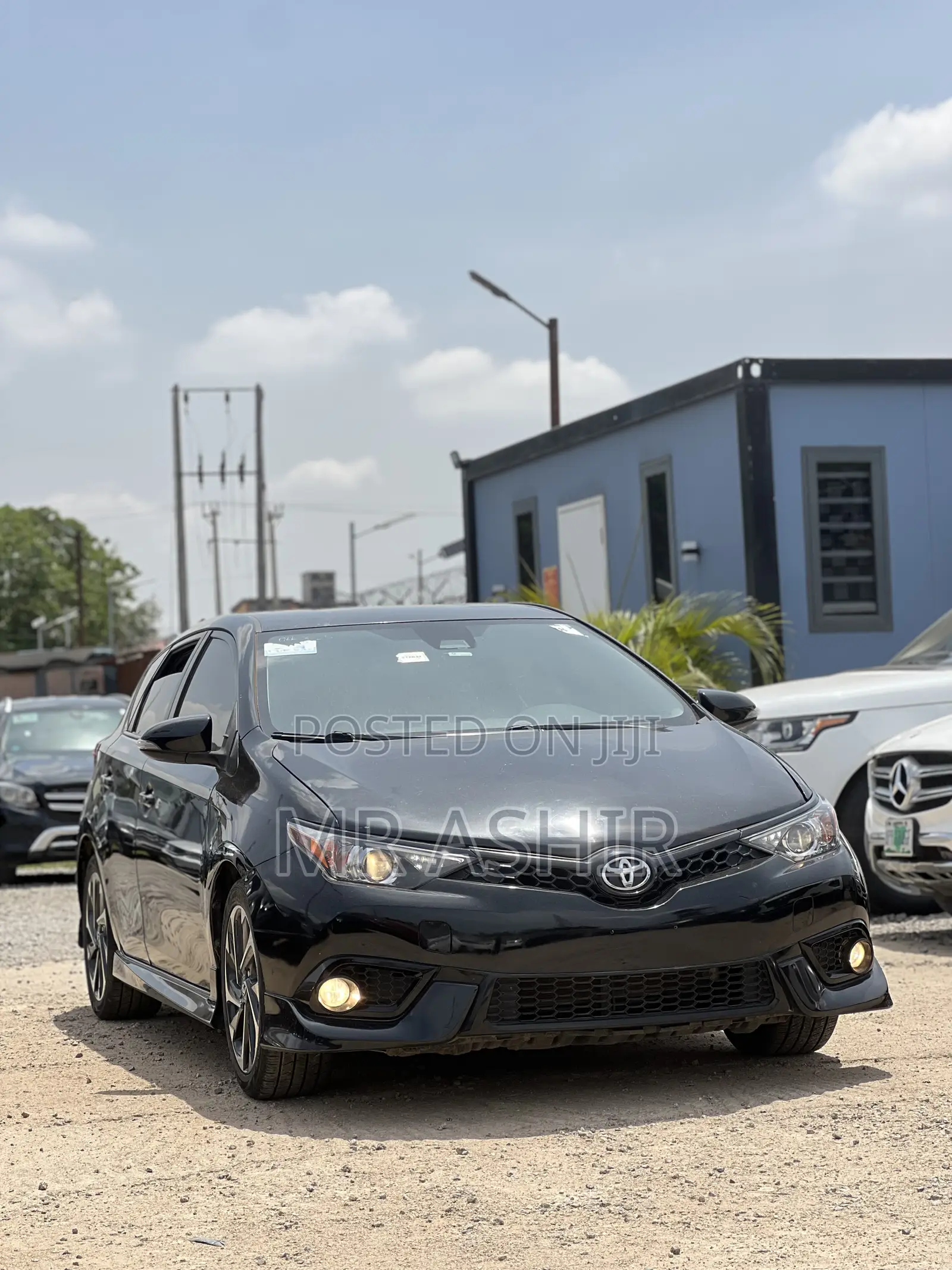 Scion iM Base 2016 Black
