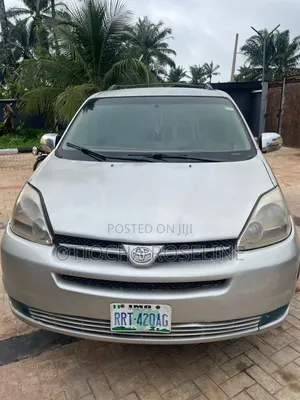 Toyota Sienna 2006 Gray