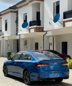 Hyundai Sonata Sport 2018 Blue