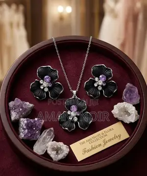 Elegant Necklaces for Ladies