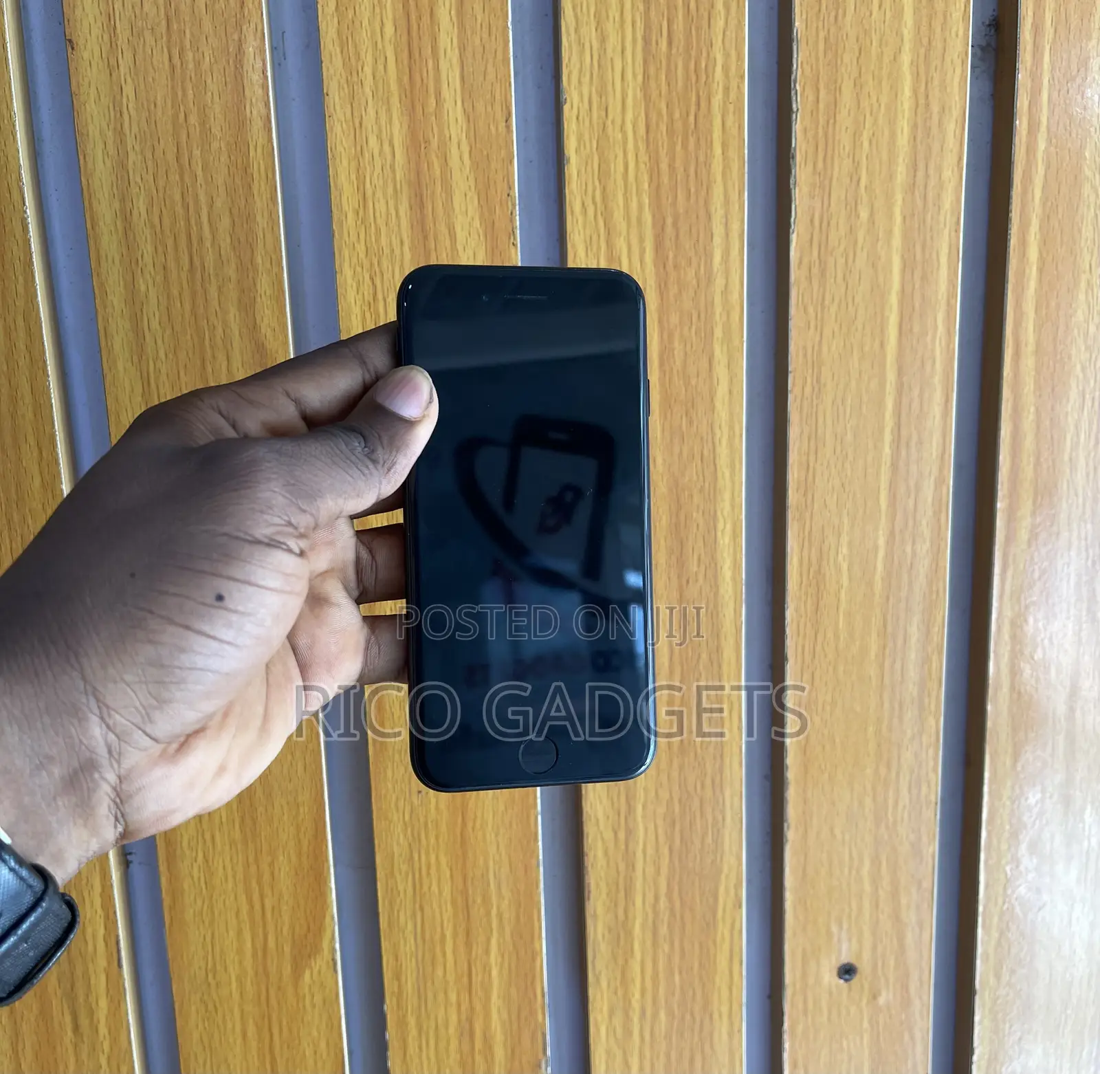 Apple iPhone 7 32 GB Black