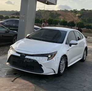 Toyota Corolla 2020 White