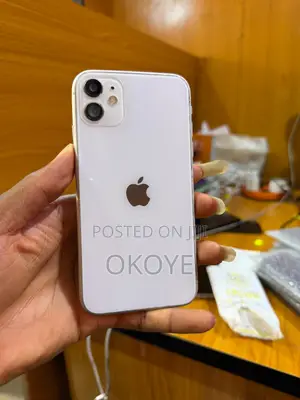 Apple iPhone 11 128 GB White