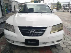 Hyundai Sonata 2009 White