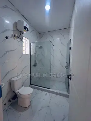 4bdrm Townhouse / Terrace in Ikota for rent
