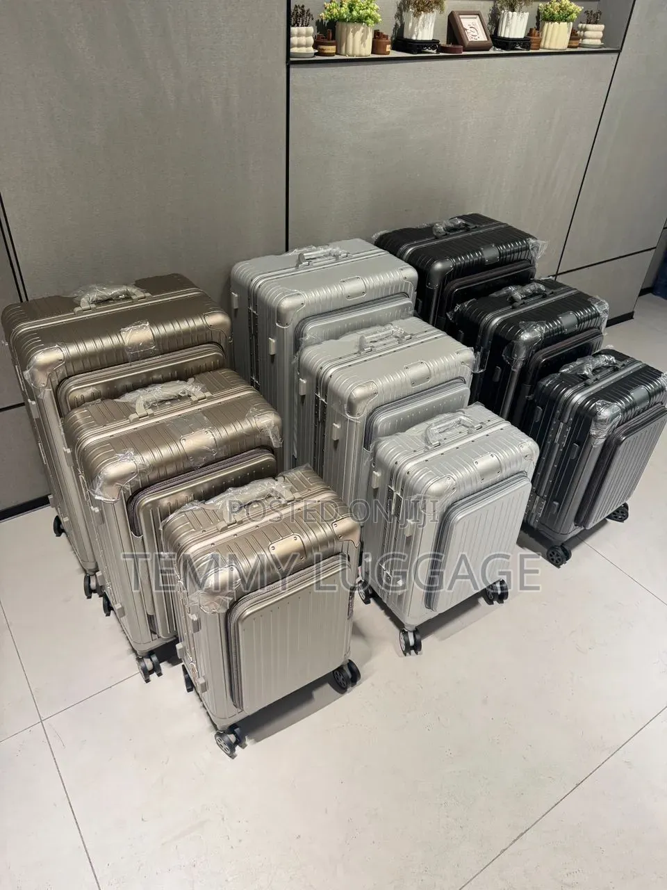 Original Aluminum With Laptop Space Luggage Boxes