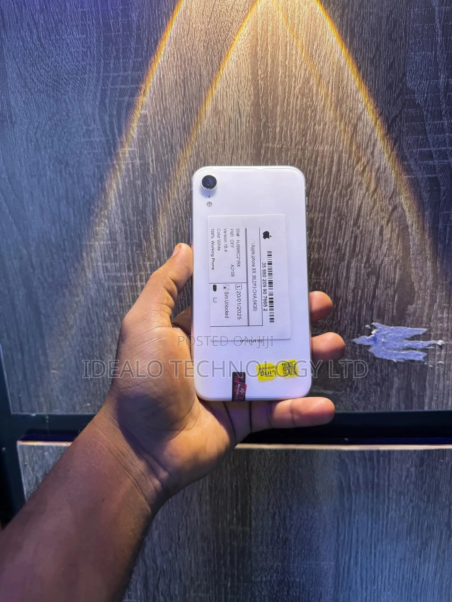 Apple iPhone XR 64 GB White