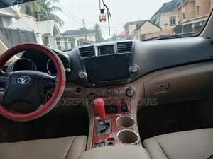 Toyota Highlander Limited 2012 Black