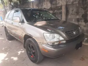 Lexus RX 2001 Gold