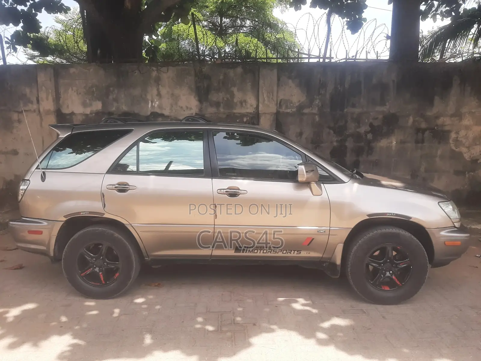 Lexus RX 2001 Gold