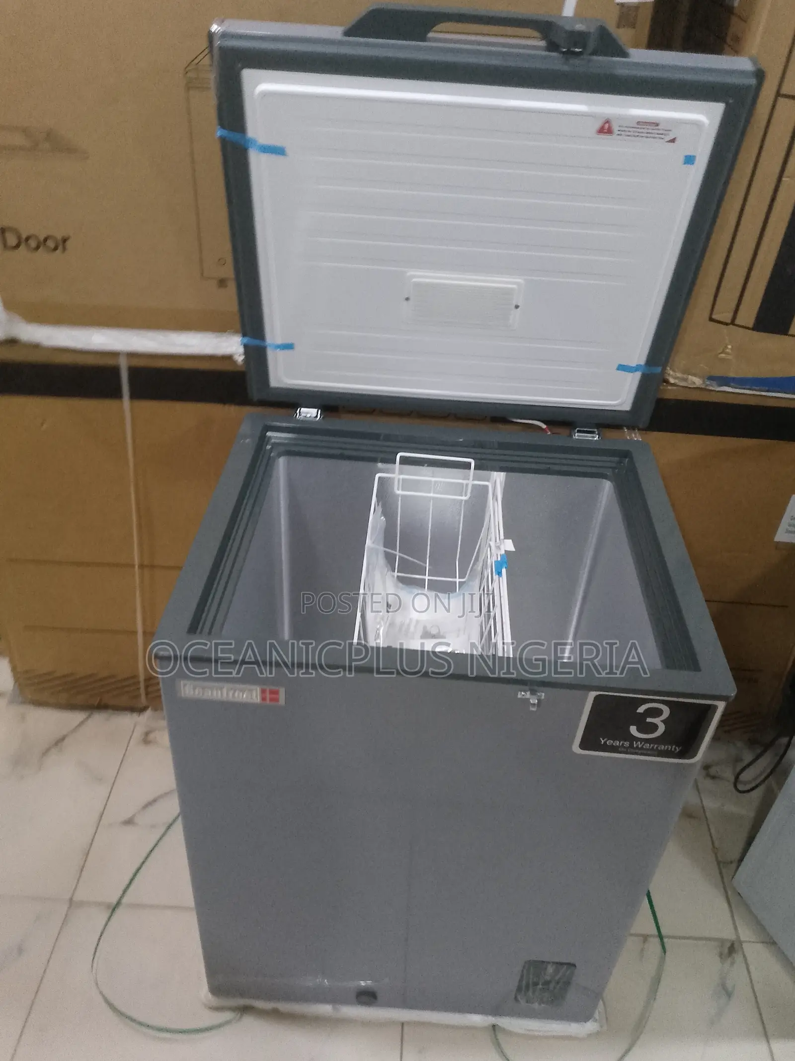 Scanfrost Sfl151 Large Storage Capacity Freezer