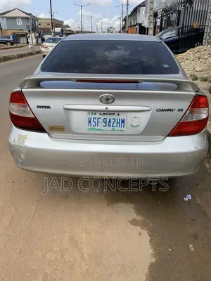 Toyota Camry SE 4dr Sedan (2.4L 4cyl 4A) 2004 Silver