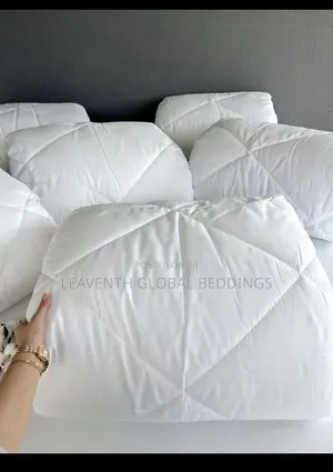 Double Fiber Duvet Set and Bedsheets and Four Pillow