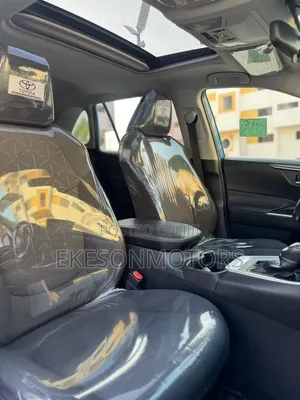 Toyota RAV4 XLE Premium AWD 2020 Blue