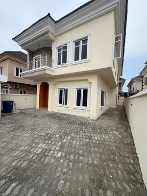 5bdrm Duplex in Ikota for rent