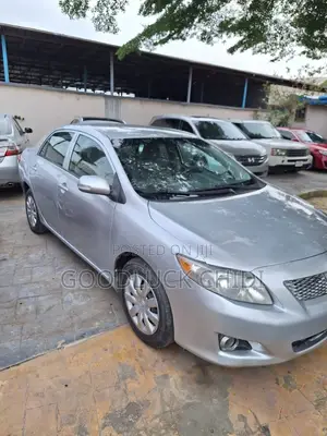 Toyota Corolla 2010 Silver