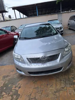 Toyota Corolla 2010 Silver