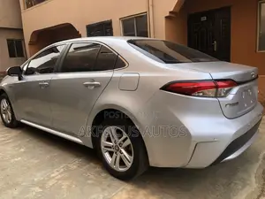 Toyota Corolla 2020 Silver