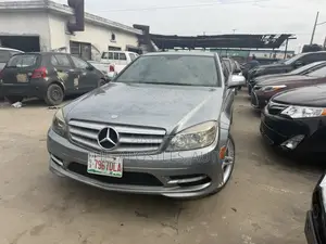 Mercedes-Benz C300 Luxury Sedan RWD (3.0L 6cyl 7A) 2010 Gray