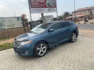 Toyota Venza V6 2010 Blue