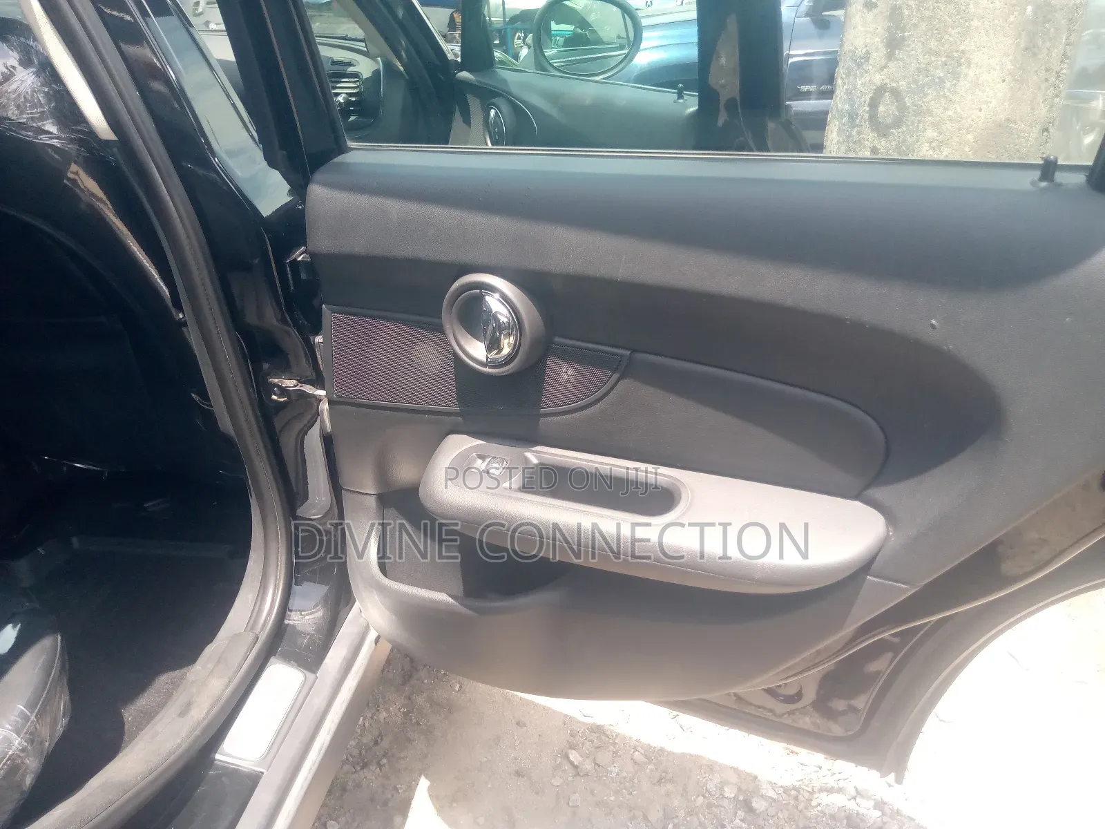 Car 2016 Black