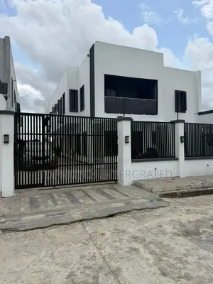 4 Bedroom Duplex