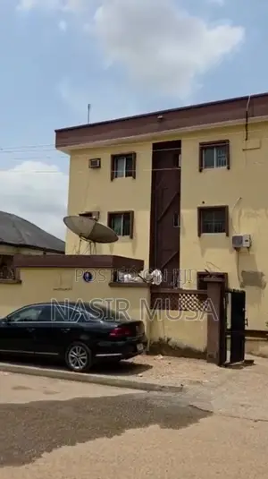 2bdrm Block of Flats in Garki for sale